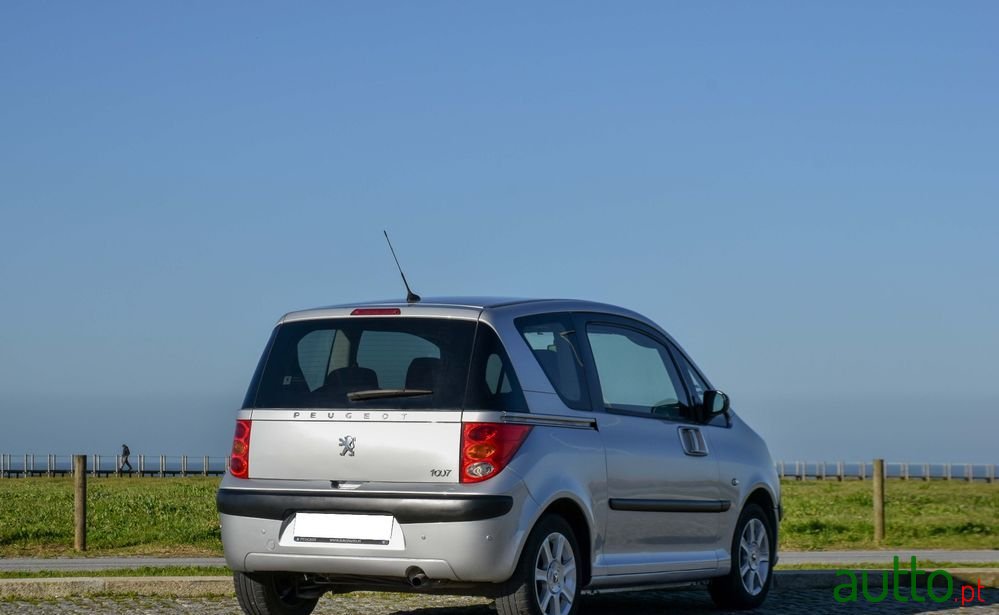 2006' Peugeot 1007 1.4 Hdi Sporty photo #6