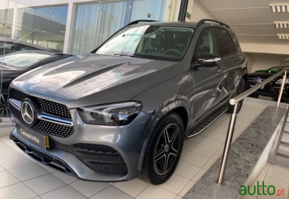 2019' Mercedes-Benz Gle-300 photo #2