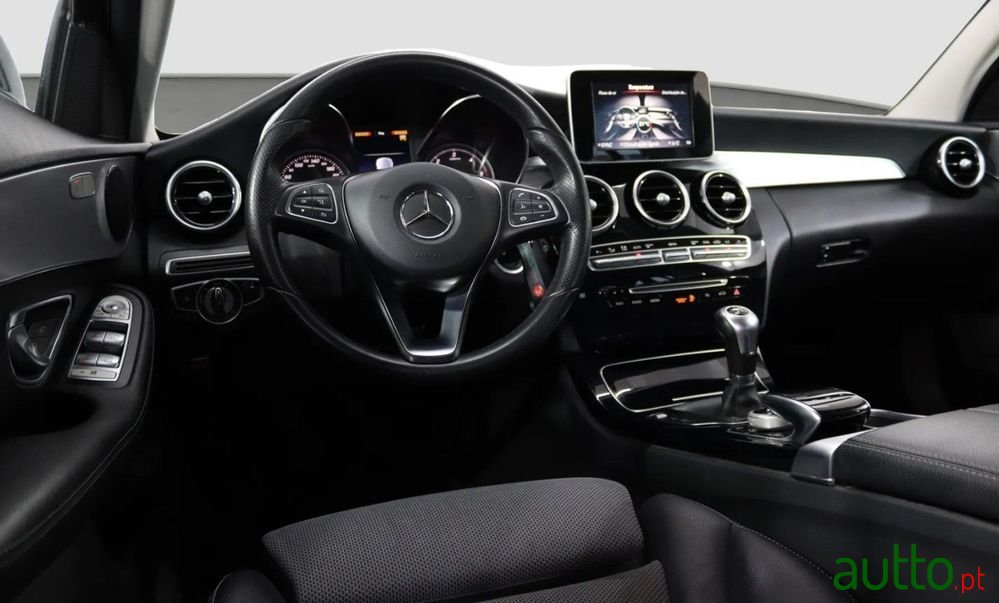2016' Mercedes-Benz Classe C photo #5