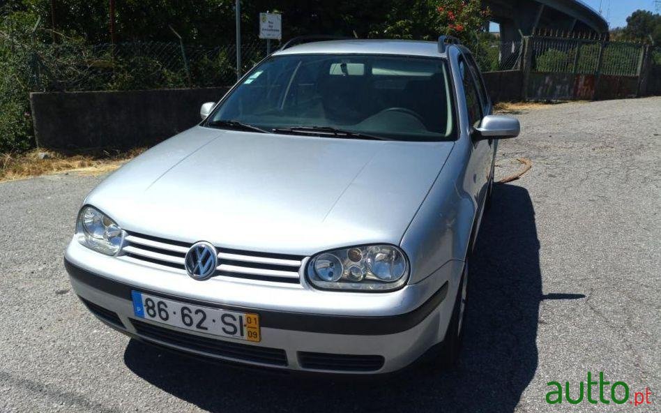 2001' Volkswagen Golf Variant photo #3