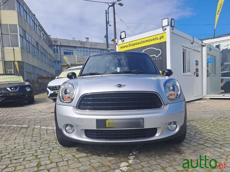 2014' MINI Countryman One D photo #2
