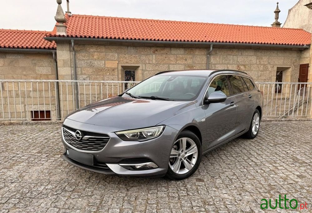 2019' Opel Insignia Sports Tourer photo #1