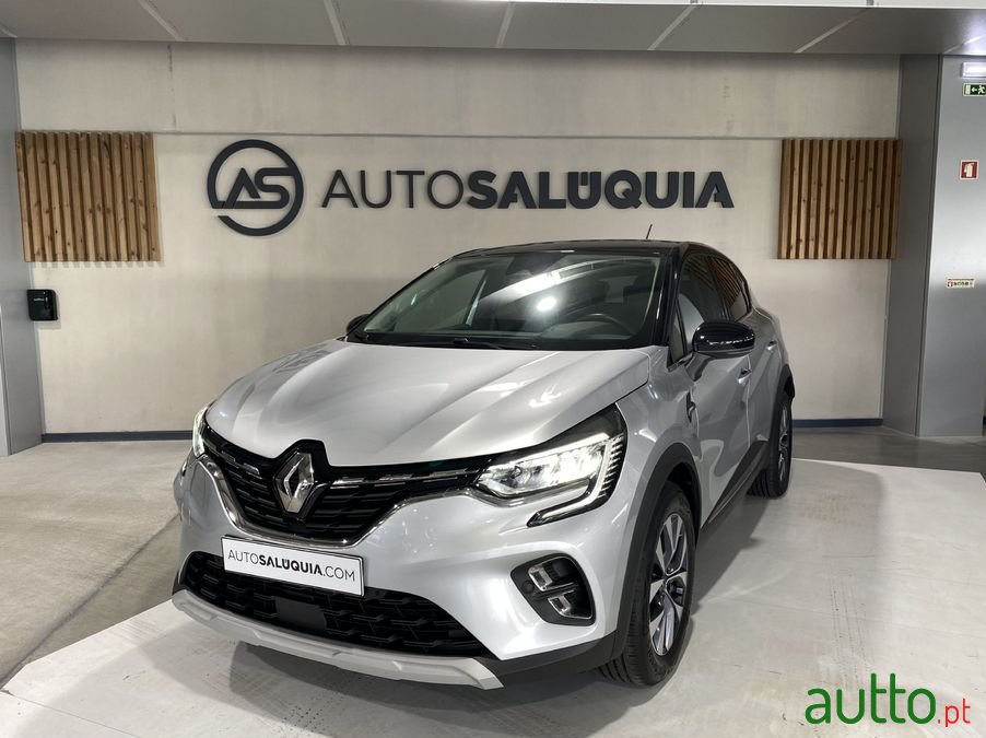 2020' Renault Captur photo #1
