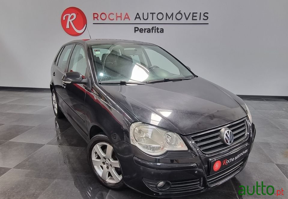 2005' Volkswagen Polo photo #3