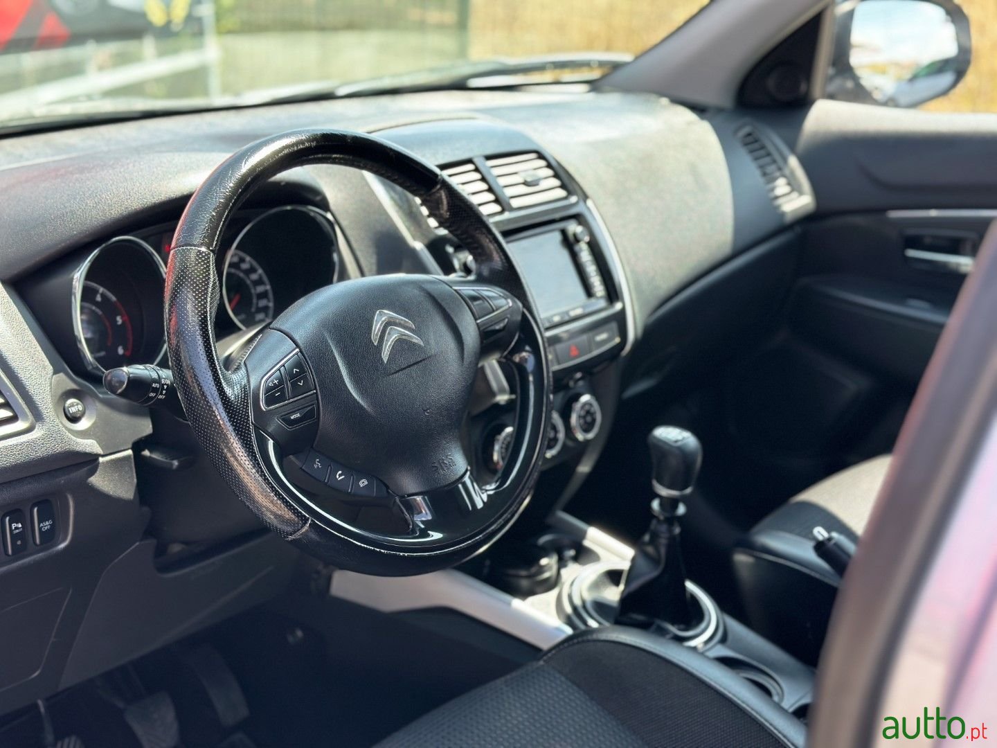 2016' Citroen C4 Aircross photo #2