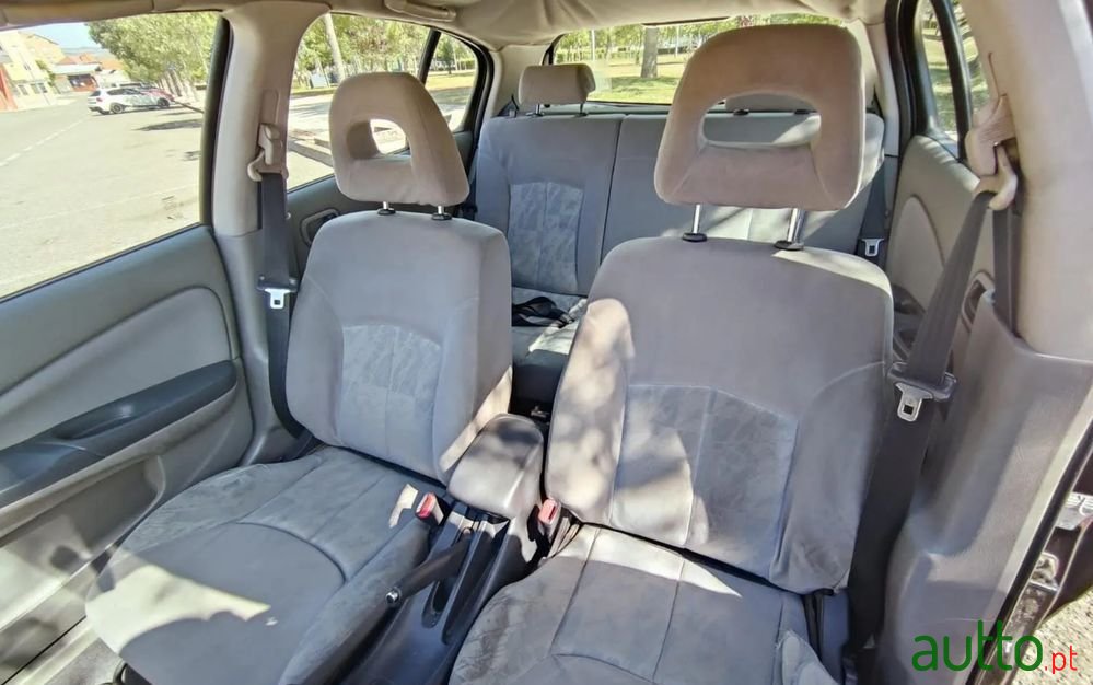 2000' Nissan Almera 1.5 Comfort photo #4