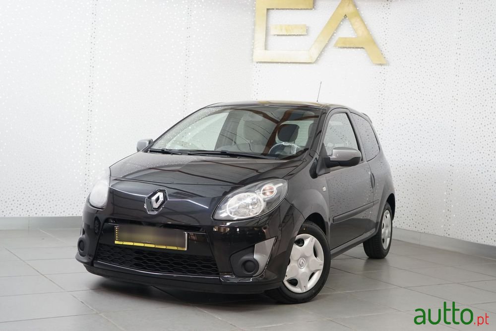 2011' Renault Twingo photo #2