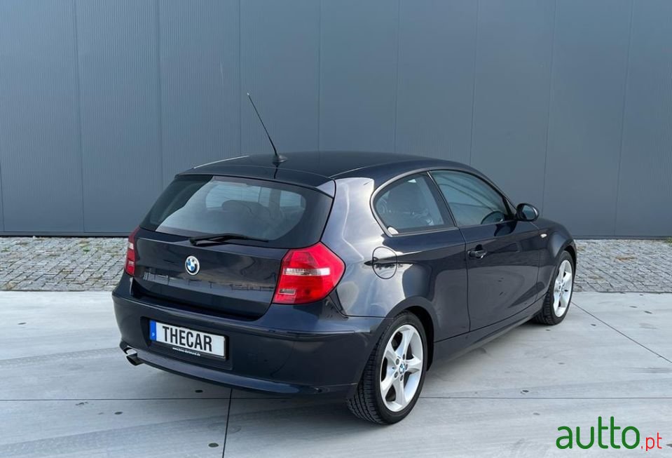 2009' BMW 118 photo #3