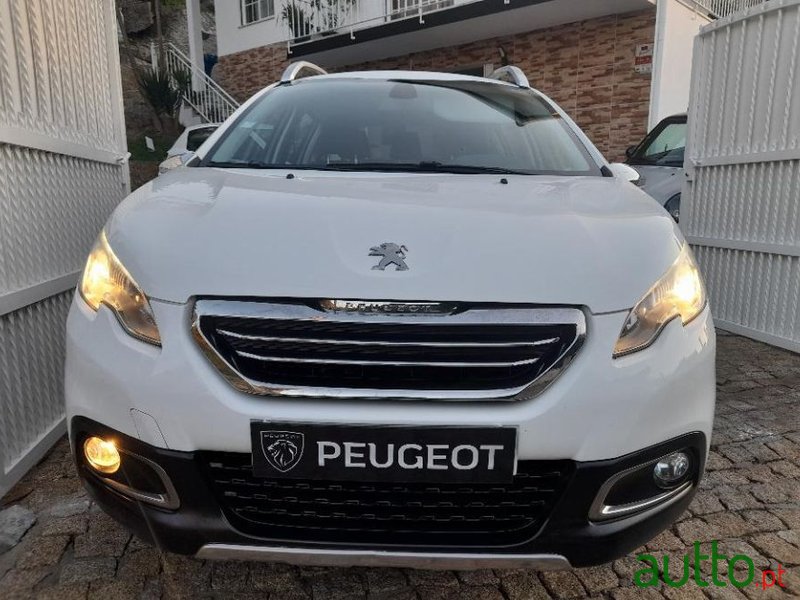 2014' Peugeot 2008 photo #2