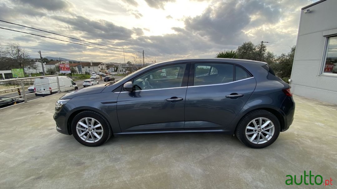 2018' Renault Megane photo #5