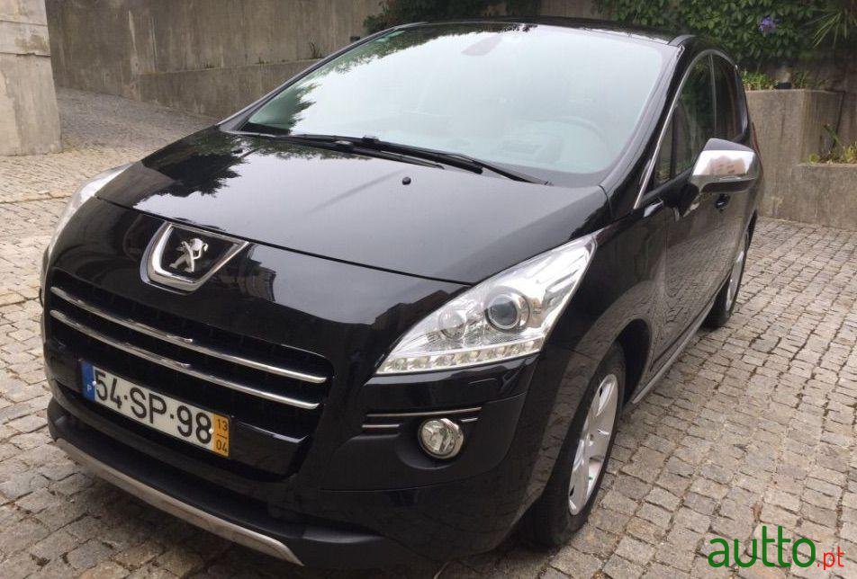 2013' Peugeot 3008 2.0 Hdi Allure photo #2