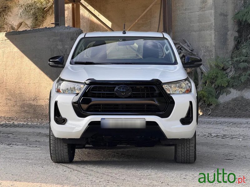 2021' Toyota Hilux photo #1