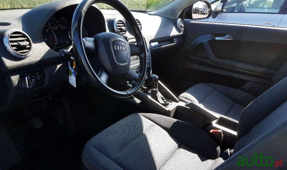 2010' Audi A3 Sportback photo #2