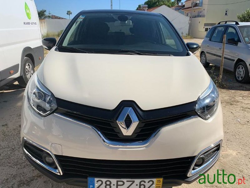 2015' Renault Captur photo #5