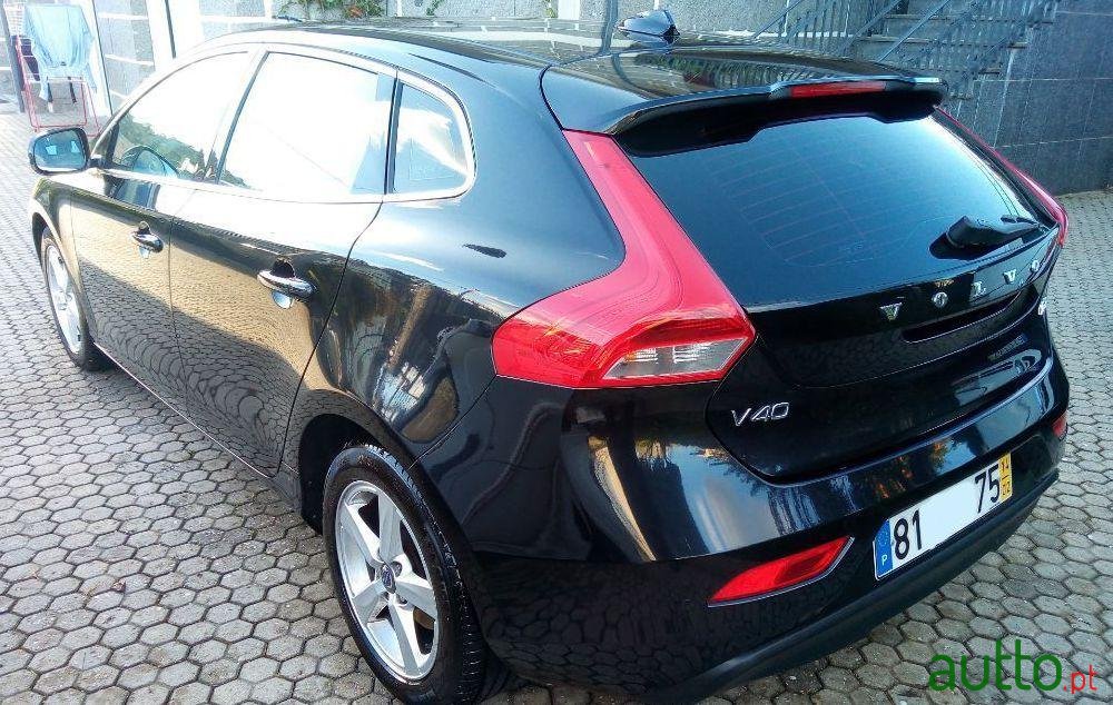 2014' Volvo V40 photo #1