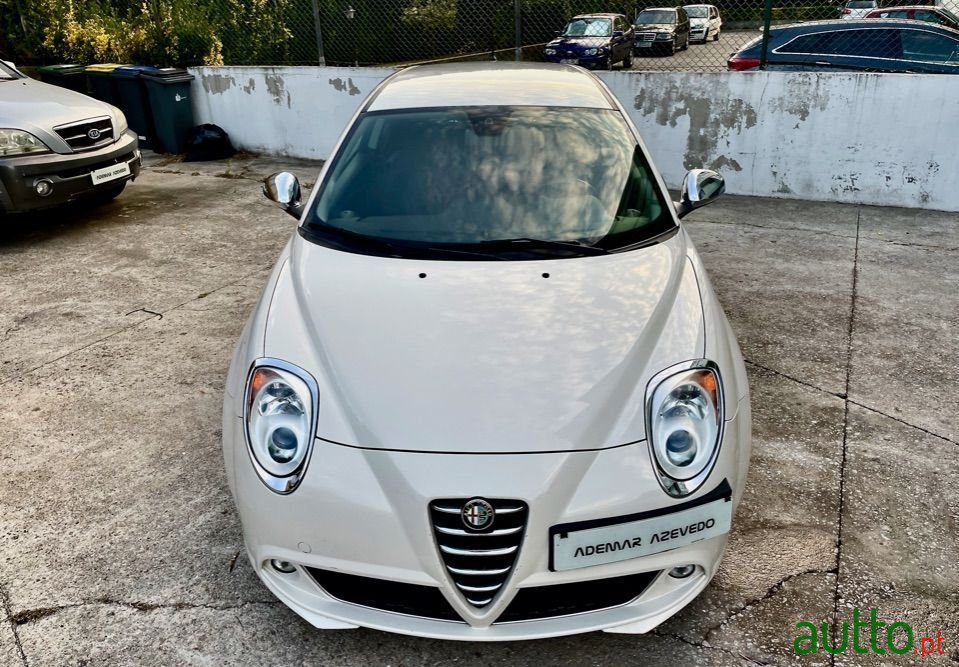 2011' Alfa Romeo MiTo photo #4