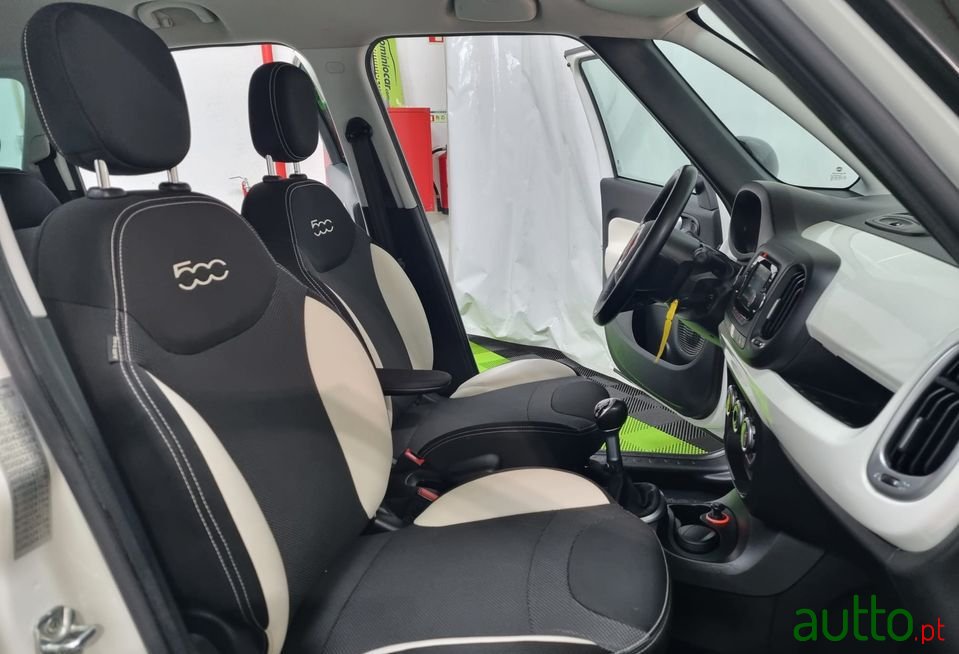 2016' Fiat 500L photo #4