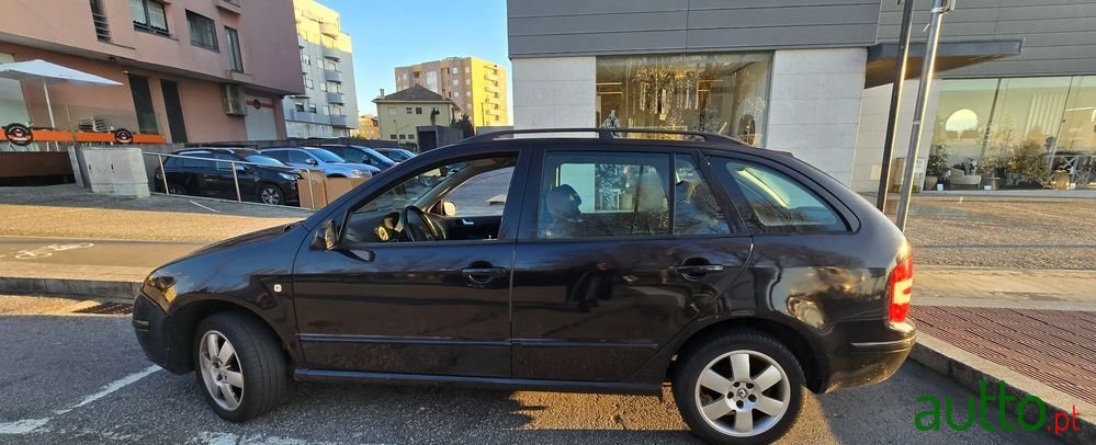 2005' Skoda Fabia photo #1