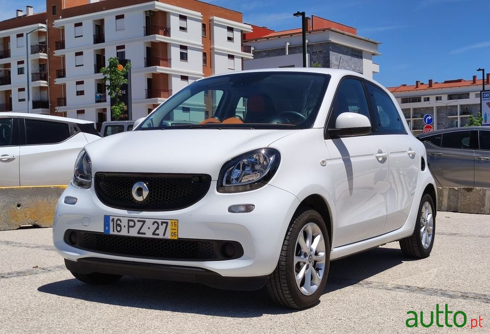 2015' Smart Forfour photo #1