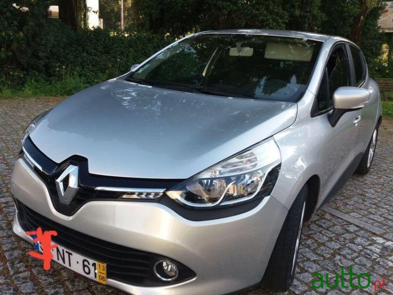 2013' Renault Clio photo #4