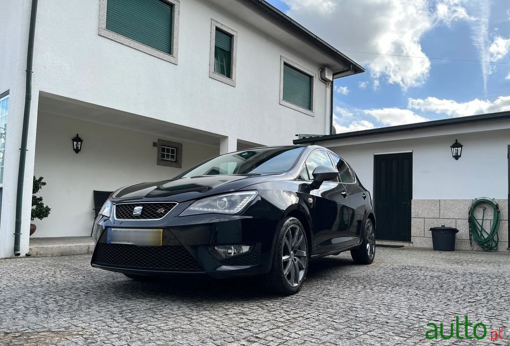 2013' SEAT Ibiza photo #1