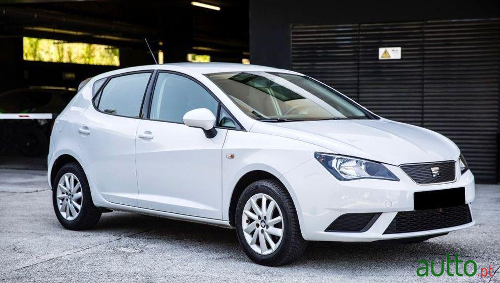2012' SEAT Ibiza Tdi Exclusive photo #1