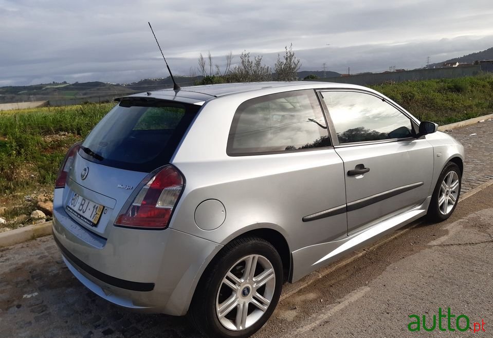 2006' Fiat Stilo photo #2