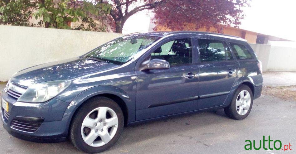 2006' Opel Astra Caravan photo #2