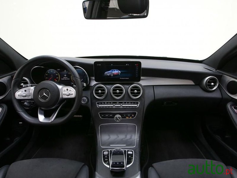 2021' Mercedes-Benz Classe C De Amg Line photo #6