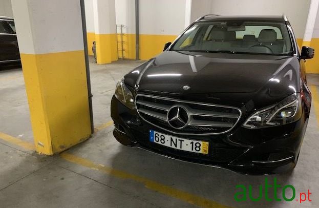 2013' Mercedes-Benz E-300 photo #1