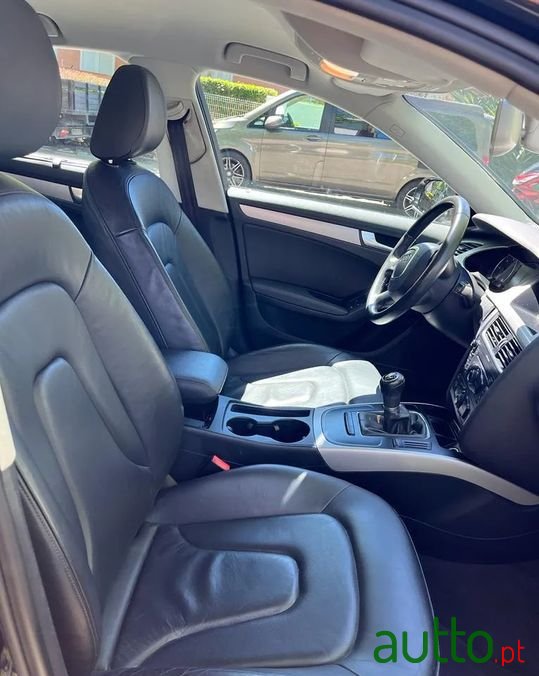 2010' Audi A4 photo #6