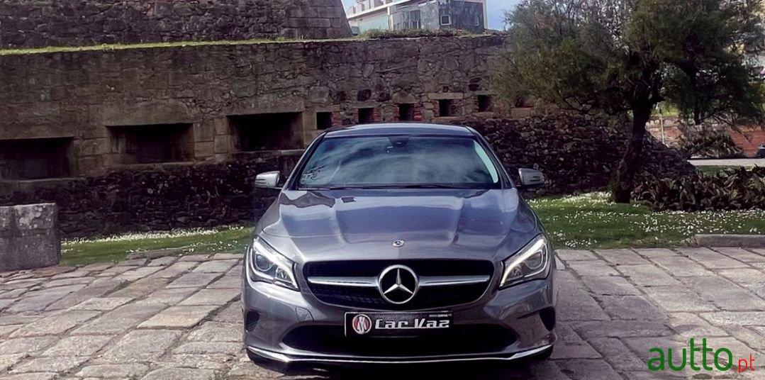 2017' Mercedes-Benz Cla-180 photo #2