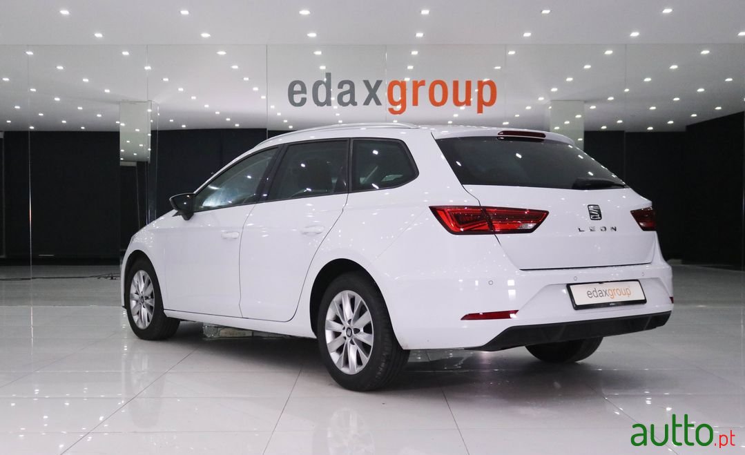 2018' SEAT Leon-St photo #4