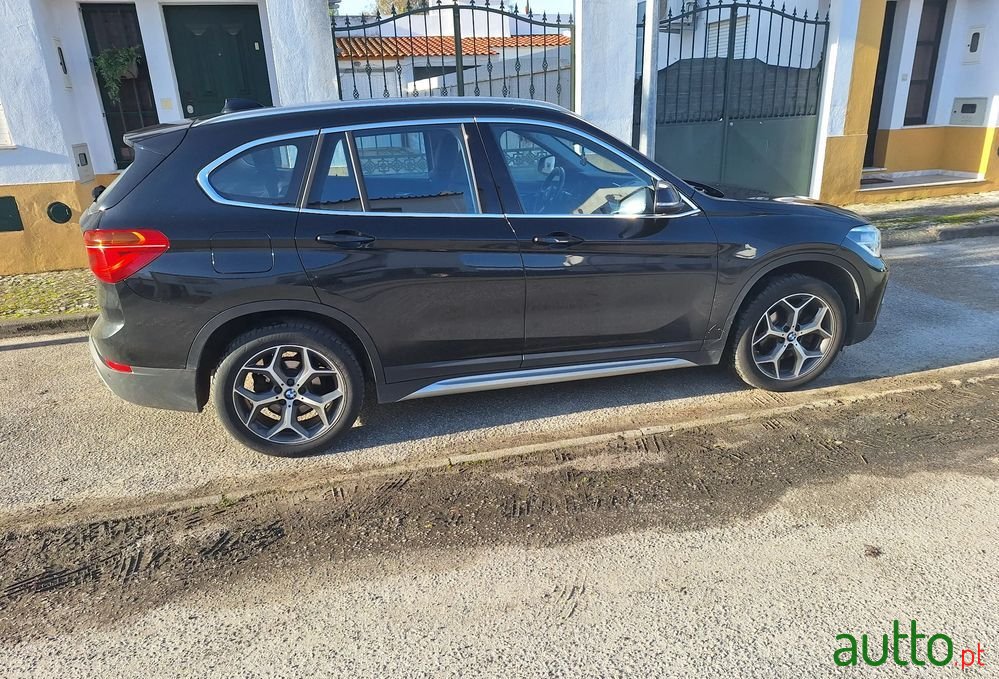 2016' BMW Série X 18 D Sdrive Xline photo #2