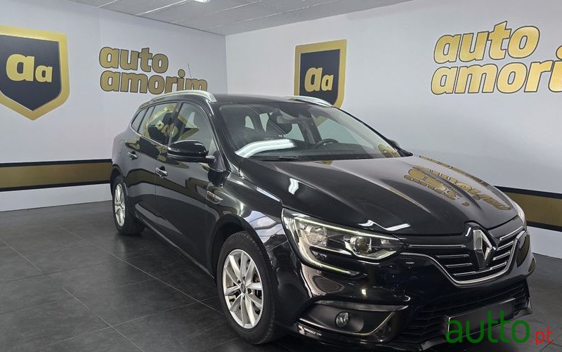 2018' Renault Megane Sport Tourer photo #3