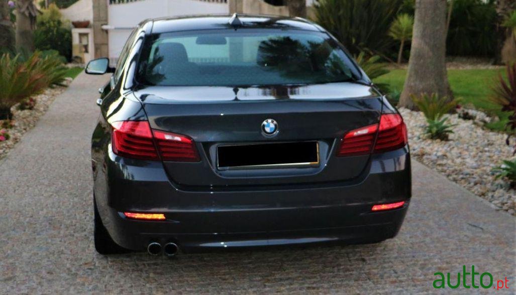 2015' BMW 520 photo #1