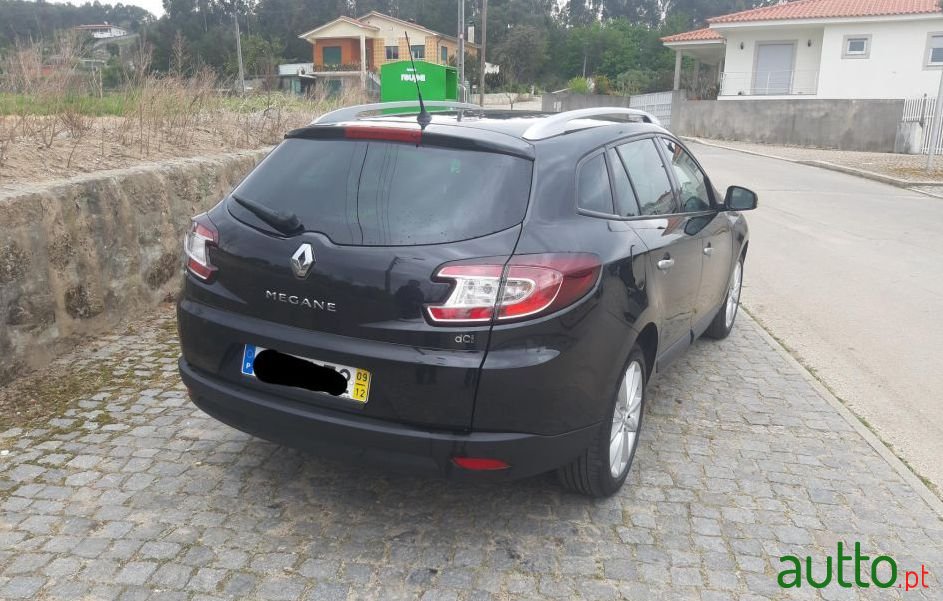 2009' Renault Megane Sport Tourer photo #2