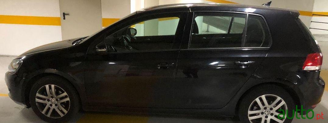 2008' Volkswagen Golf photo #1