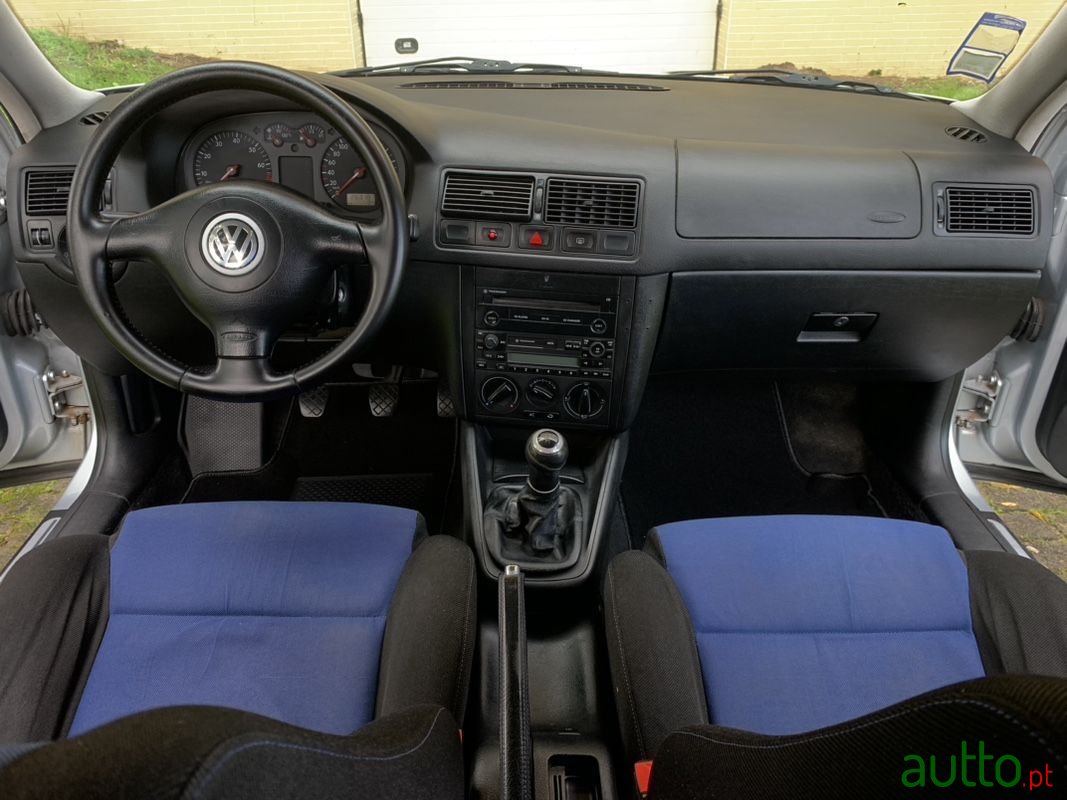 2000' Volkswagen Golf photo #6