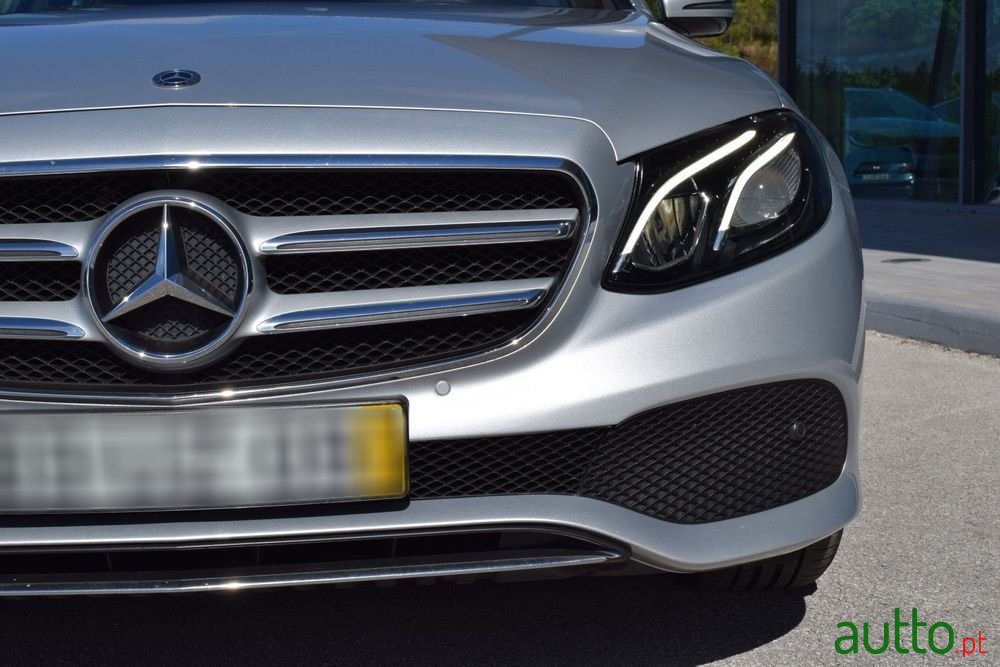 2018' Mercedes-Benz Classe E photo #3