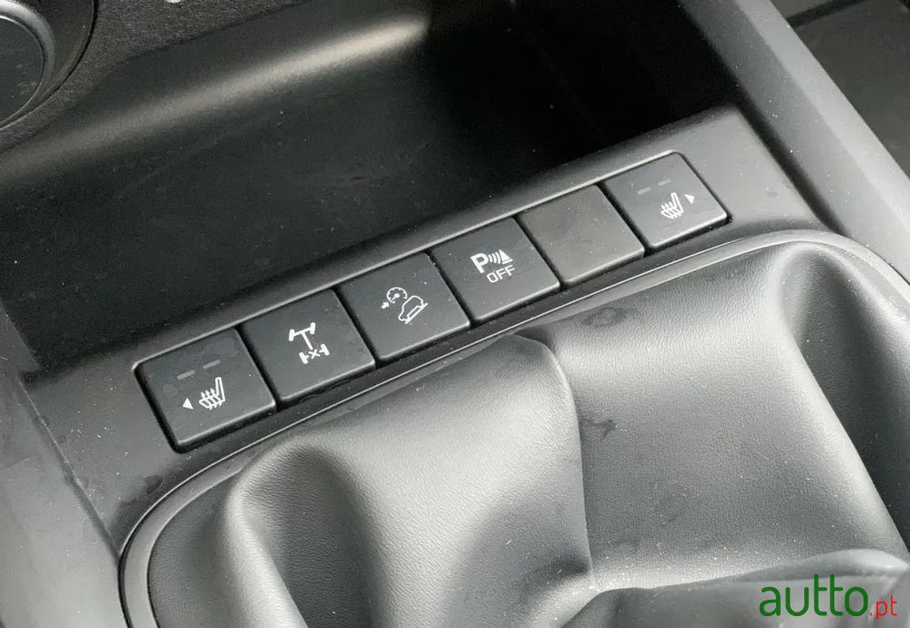 2022' Isuzu D-Max photo #6