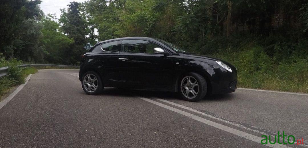2013' Alfa Romeo MiTo photo #3