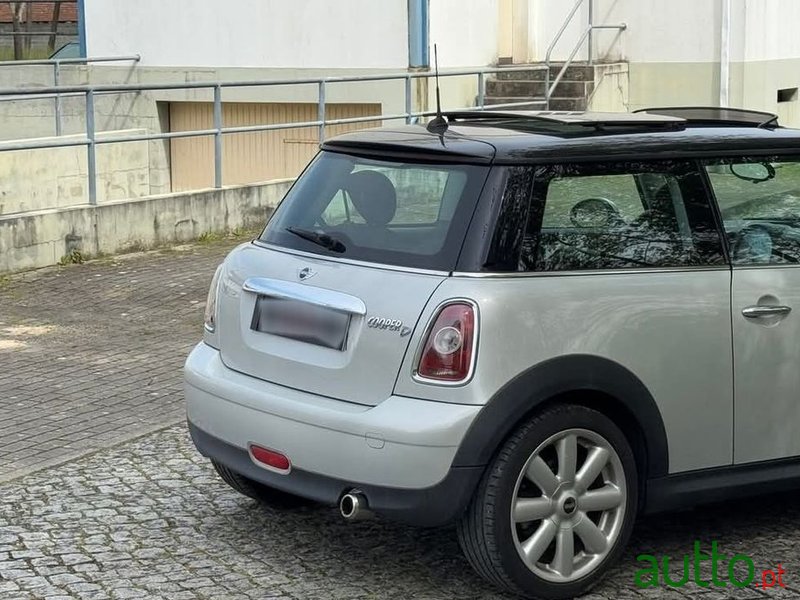 2010' MINI 3 Portas photo #5