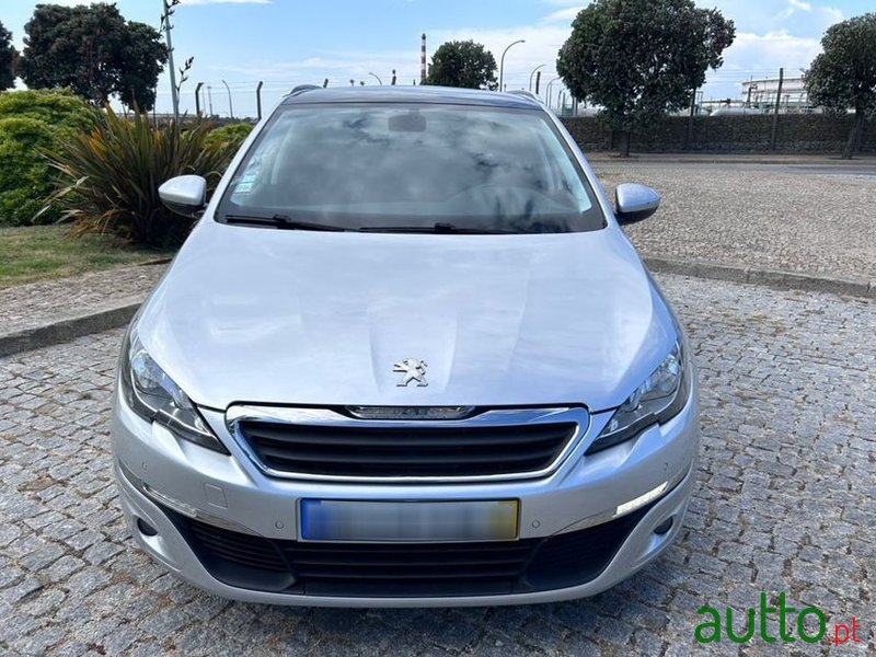 2014' Peugeot 308 Sw photo #2