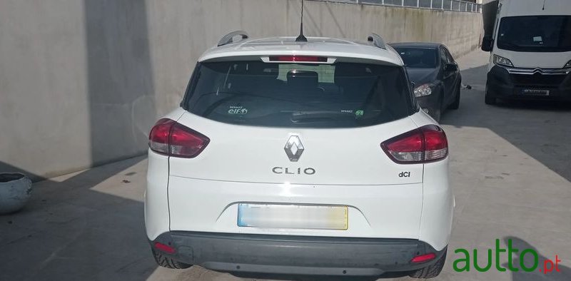2013' Renault Clio Sport Tourer photo #5
