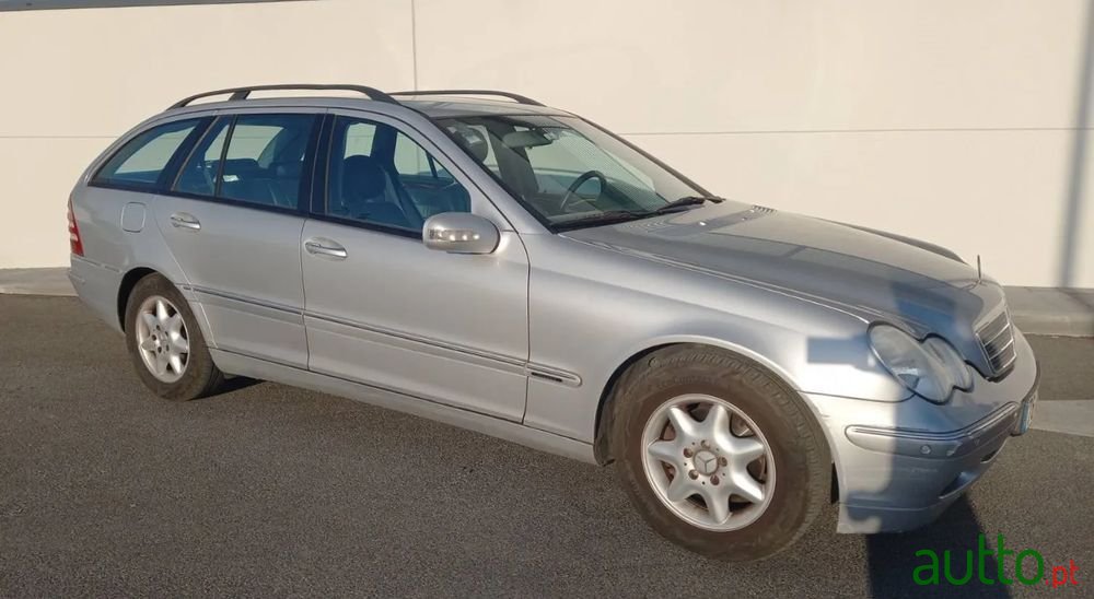 2002' Mercedes-Benz Classe C photo #6