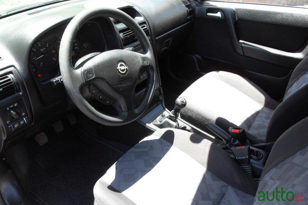 2001' Opel Astra 1.7 DLT Club photo #2