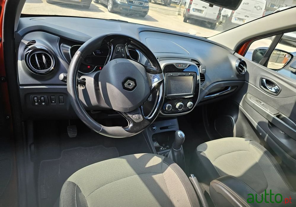 2016' Renault Captur 0.9 Tce photo #5
