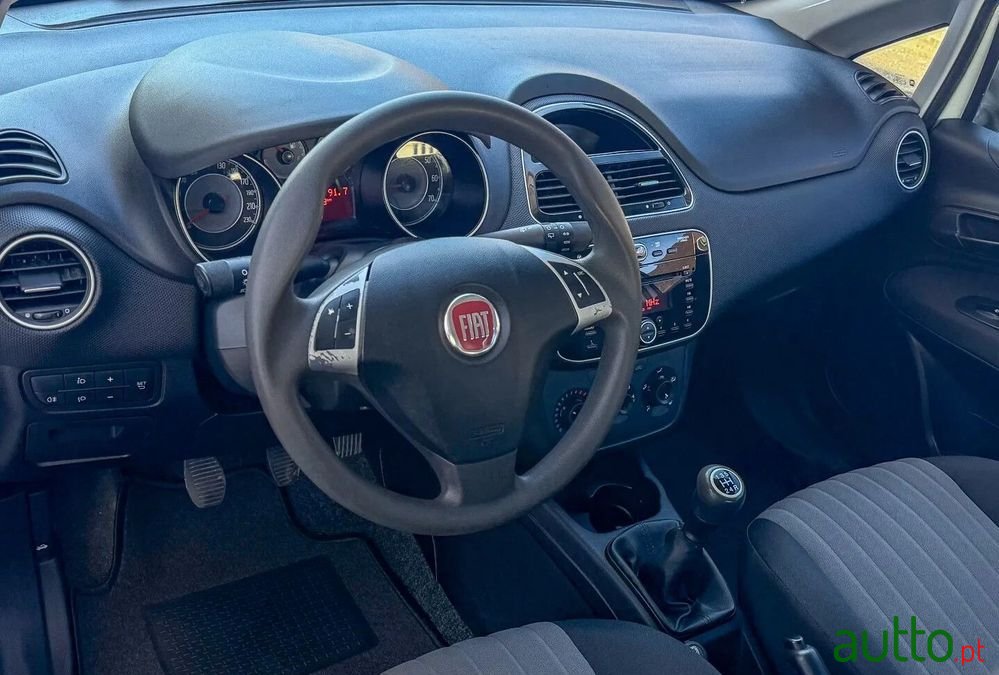 2018' Fiat Punto photo #2