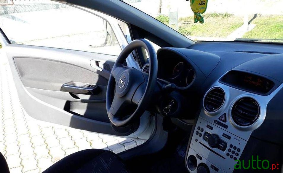 2014' Opel Corsa 1.3 Cdti photo #1